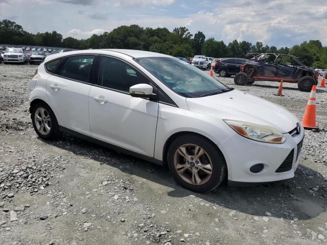 Photo 3 VIN: 1FADP3K28EL178943 - FORD FOCUS SE 