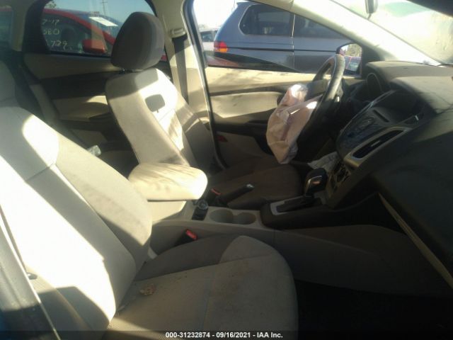 Photo 4 VIN: 1FADP3K28EL207910 - FORD FOCUS 