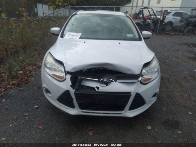 Photo 5 VIN: 1FADP3K28EL212945 - FORD FOCUS 