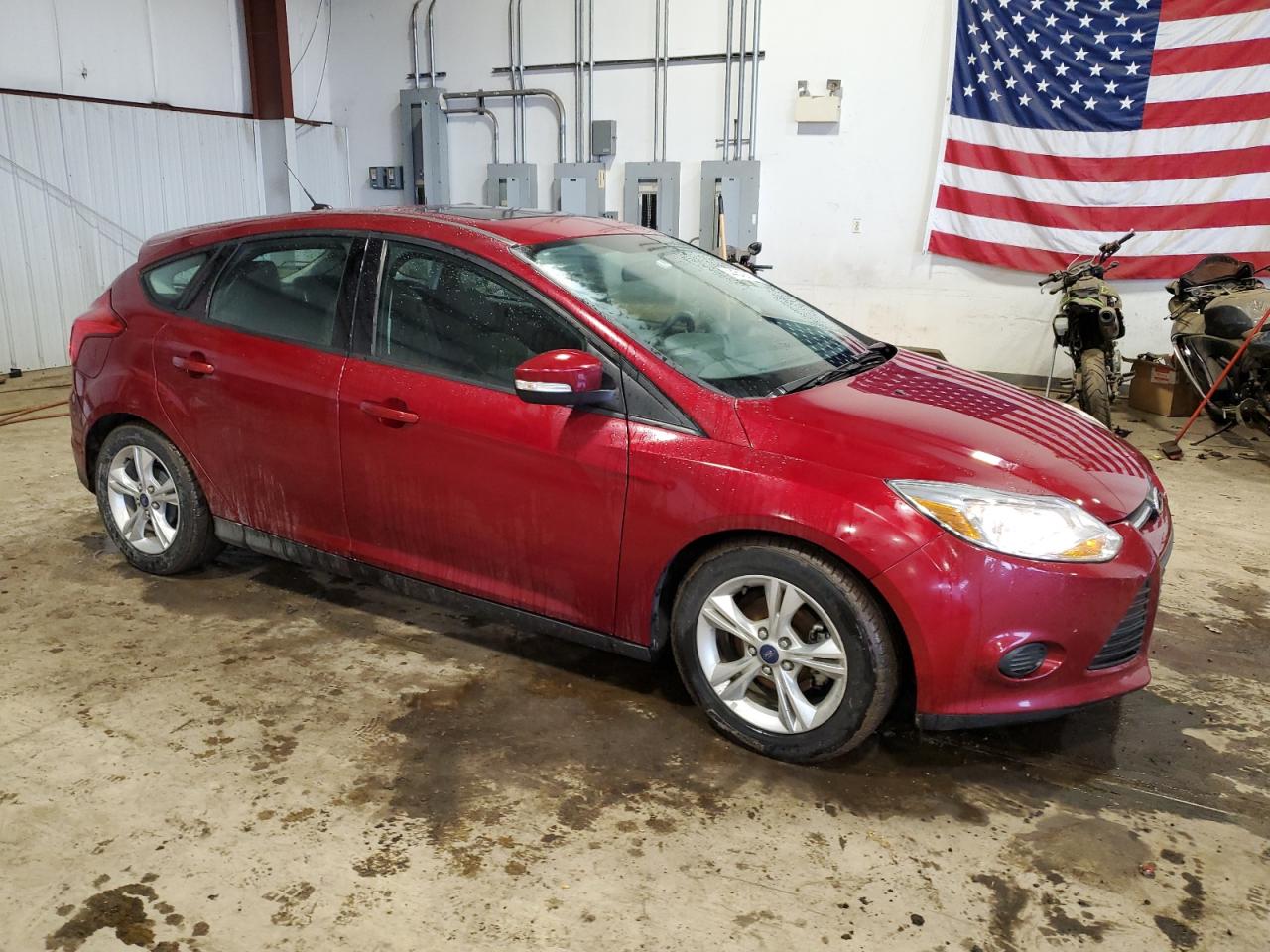 Photo 3 VIN: 1FADP3K28EL226943 - FORD FOCUS 