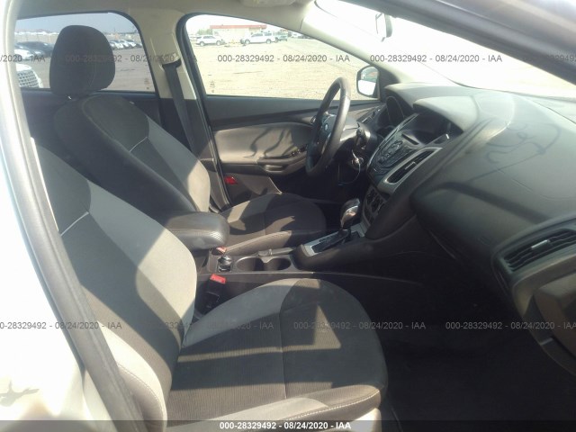 Photo 4 VIN: 1FADP3K28EL300362 - FORD FOCUS 