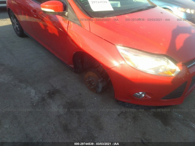 Photo 5 VIN: 1FADP3K28EL333216 - FORD FOCUS 