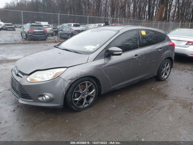 Photo 1 VIN: 1FADP3K28EL357175 - FORD FOCUS 