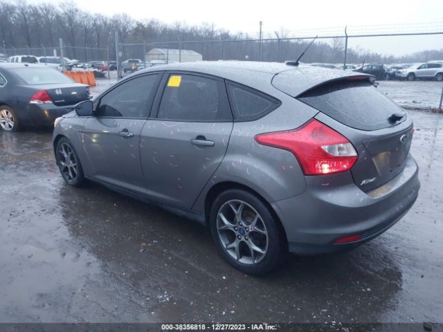 Photo 2 VIN: 1FADP3K28EL357175 - FORD FOCUS 