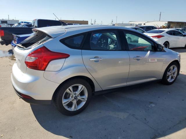 Photo 2 VIN: 1FADP3K28EL429976 - FORD FOCUS 