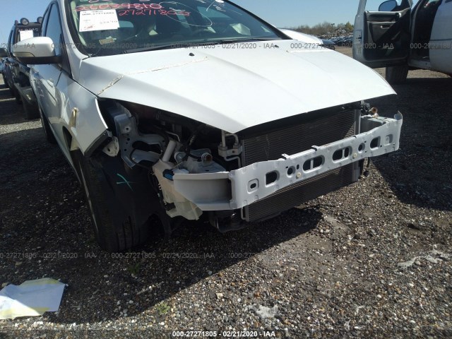 Photo 5 VIN: 1FADP3K28FL223154 - FORD FOCUS 