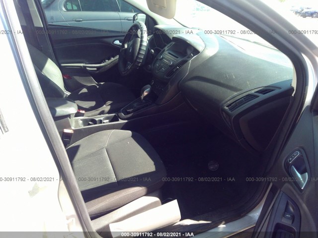 Photo 4 VIN: 1FADP3K28FL350986 - FORD FOCUS 