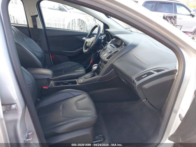 Photo 4 VIN: 1FADP3K28GL316130 - FORD FOCUS 