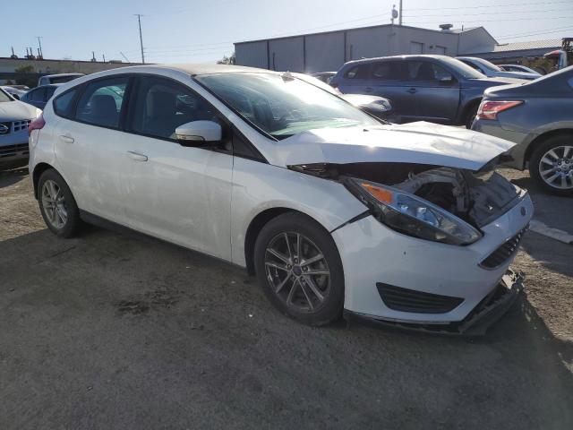 Photo 3 VIN: 1FADP3K28GL362508 - FORD FOCUS 