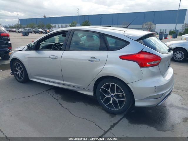 Photo 2 VIN: 1FADP3K28GL372830 - FORD FOCUS 