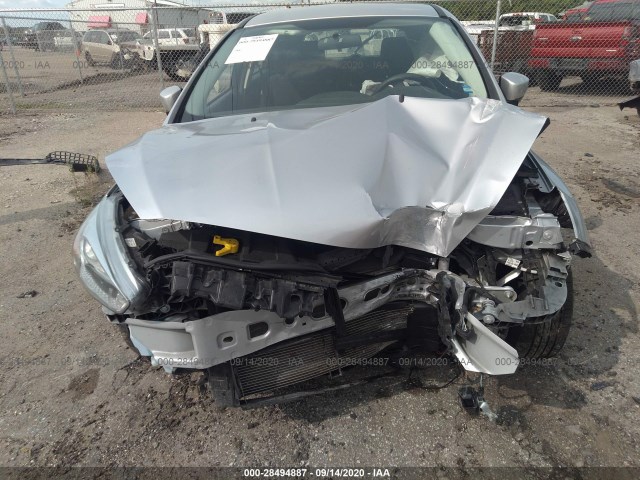 Photo 5 VIN: 1FADP3K28HL286452 - FORD FOCUS 