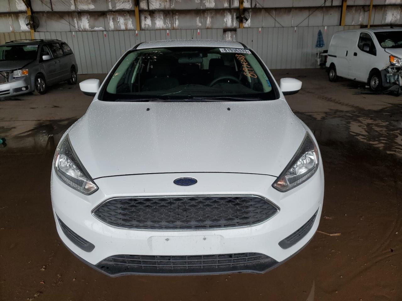 Photo 4 VIN: 1FADP3K28JL272282 - FORD FOCUS 