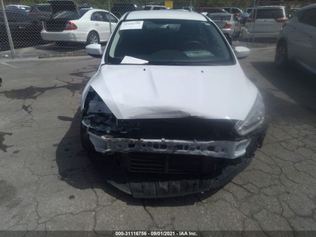 Photo 5 VIN: 1FADP3K28JL300016 - FORD FOCUS 