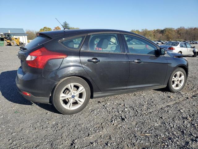 Photo 2 VIN: 1FADP3K29DL122301 - FORD FOCUS SE 