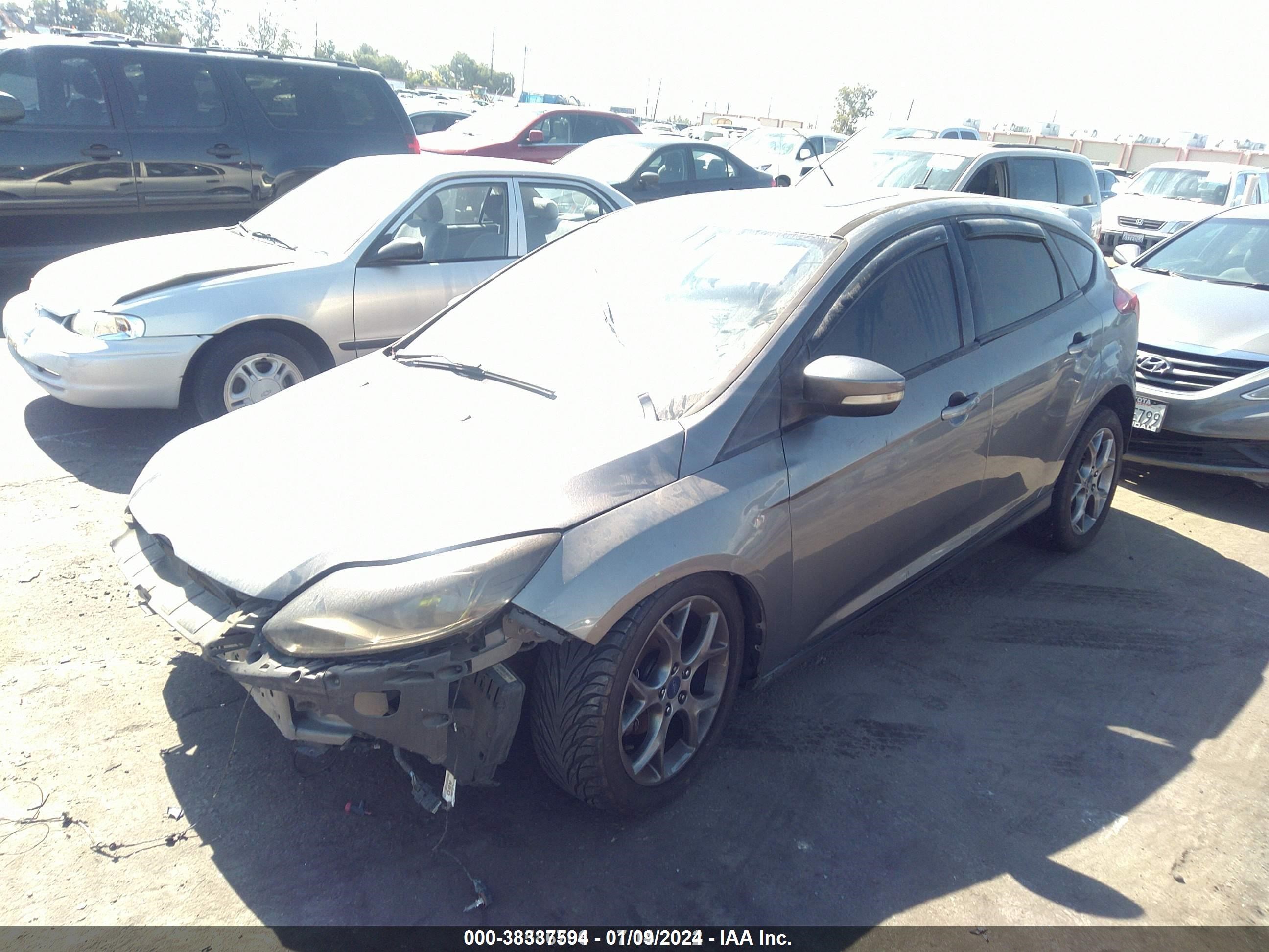 Photo 1 VIN: 1FADP3K29DL214024 - FORD FOCUS 