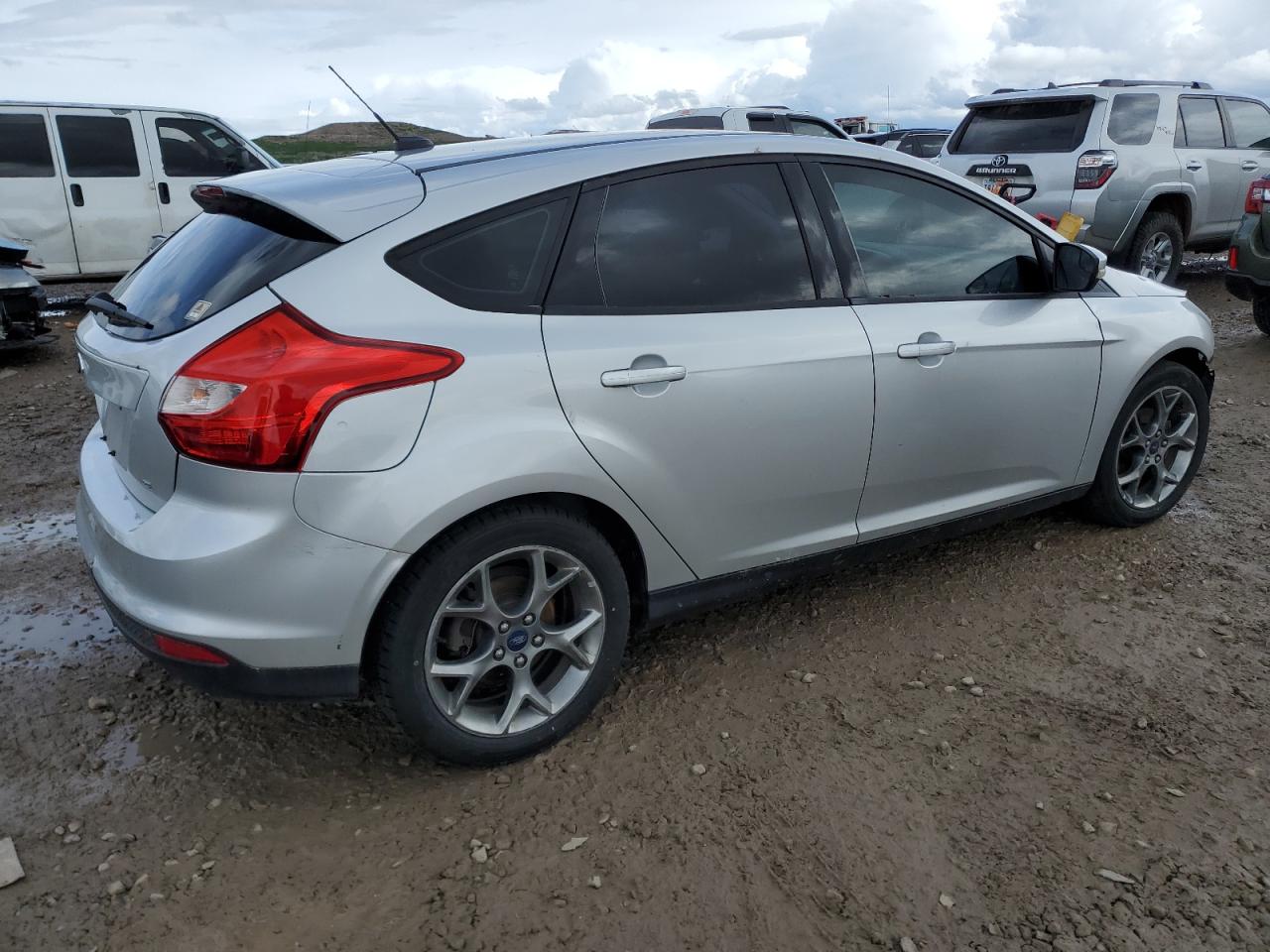 Photo 2 VIN: 1FADP3K29DL302300 - FORD FOCUS 