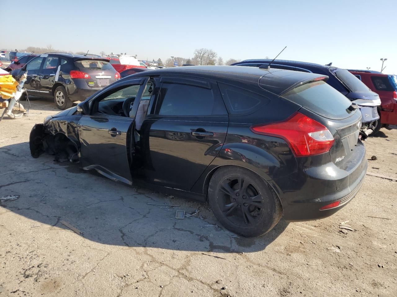 Photo 1 VIN: 1FADP3K29EL277951 - FORD FOCUS 