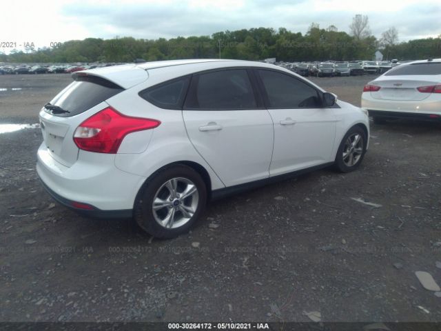 Photo 3 VIN: 1FADP3K29EL302363 - FORD FOCUS 