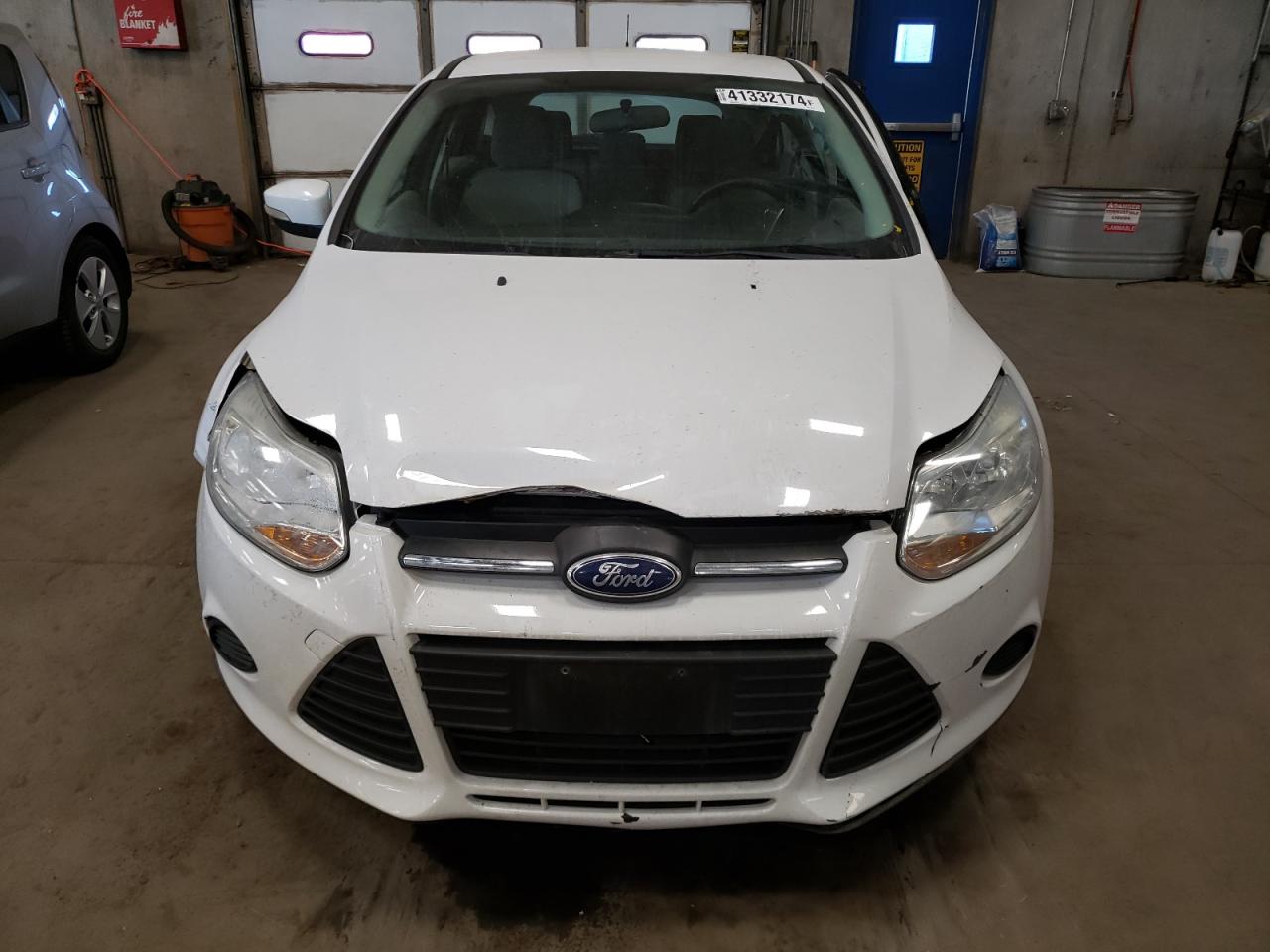 Photo 4 VIN: 1FADP3K29EL307174 - FORD FOCUS 