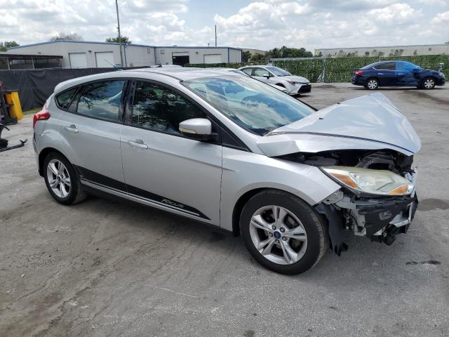 Photo 3 VIN: 1FADP3K29EL317896 - FORD FOCUS 