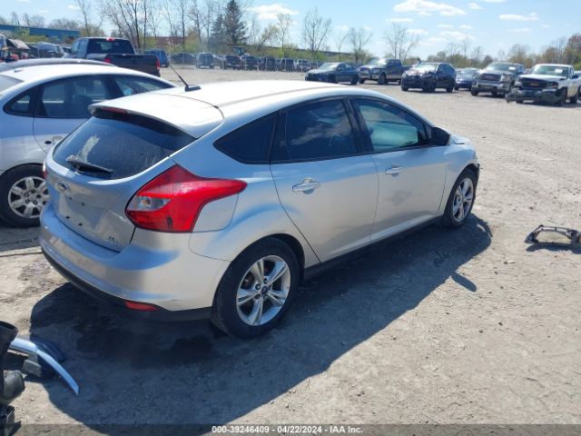 Photo 3 VIN: 1FADP3K29EL400521 - FORD FOCUS 