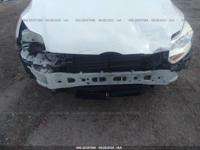 Photo 5 VIN: 1FADP3K29EL401880 - FORD FOCUS 