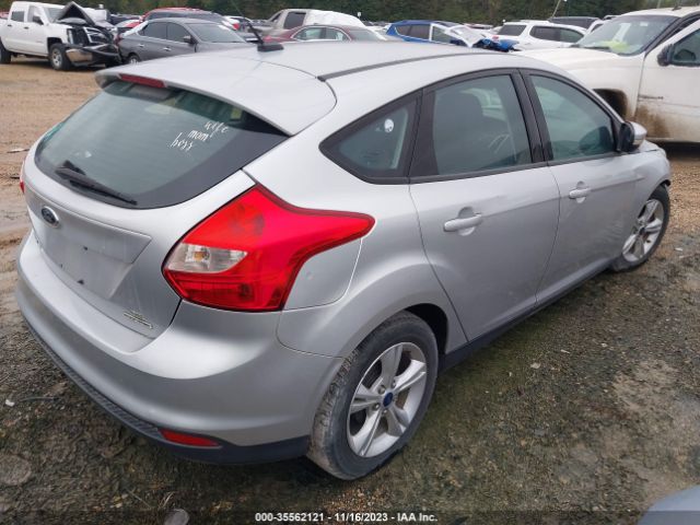 Photo 3 VIN: 1FADP3K29EL403175 - FORD FOCUS 