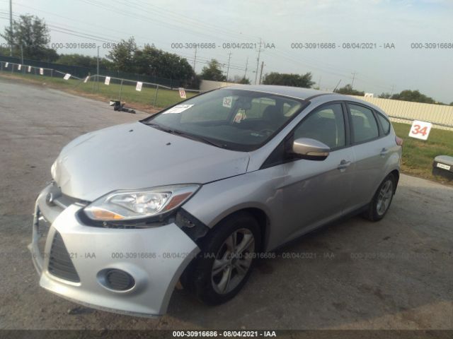 Photo 1 VIN: 1FADP3K29EL439481 - FORD FOCUS 