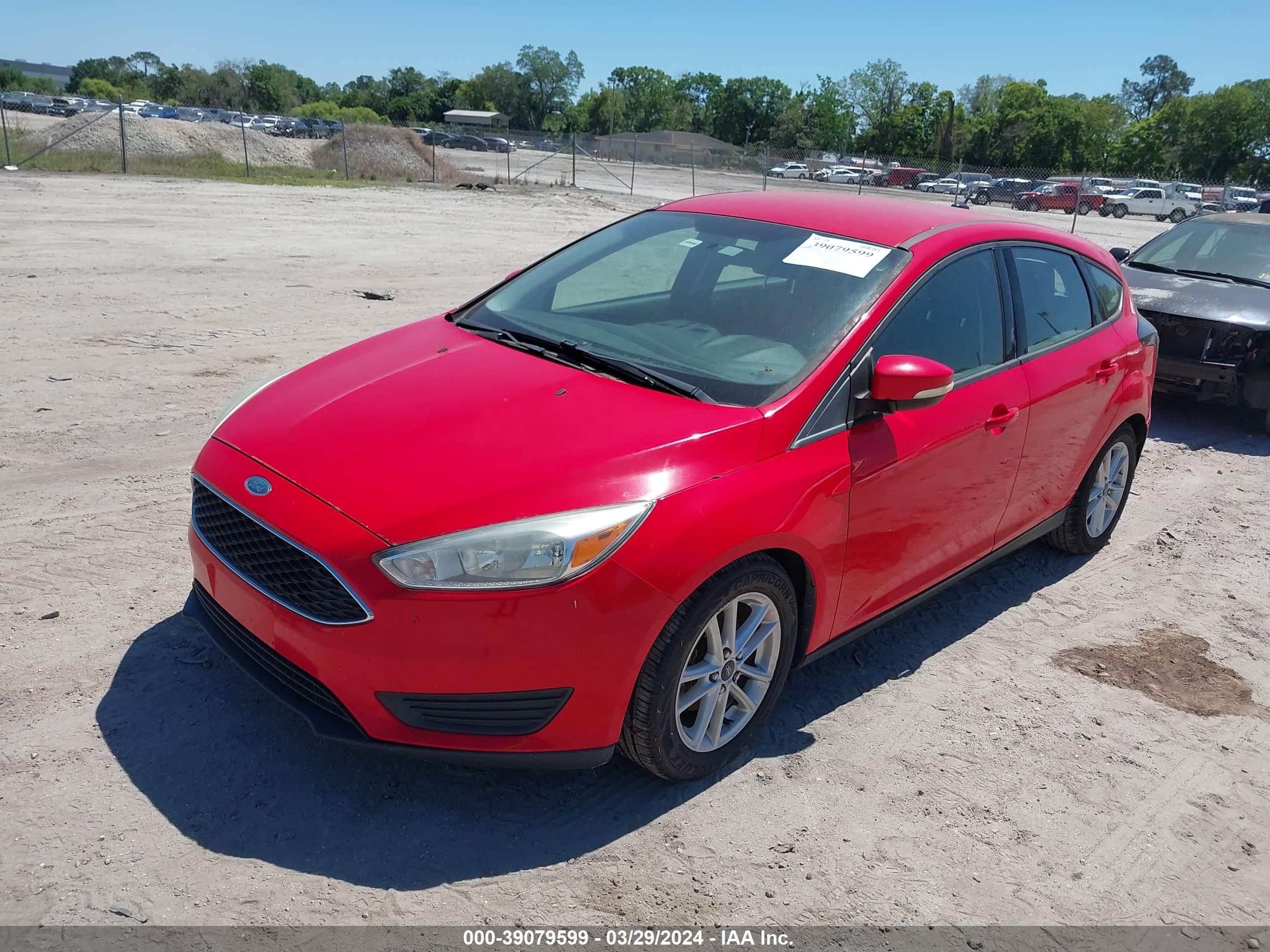 Photo 1 VIN: 1FADP3K29FL275988 - FORD FOCUS 