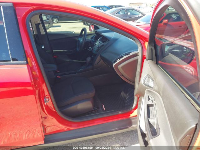 Photo 4 VIN: 1FADP3K29GL235105 - FORD FOCUS 