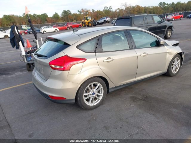 Photo 3 VIN: 1FADP3K29GL264135 - FORD FOCUS 