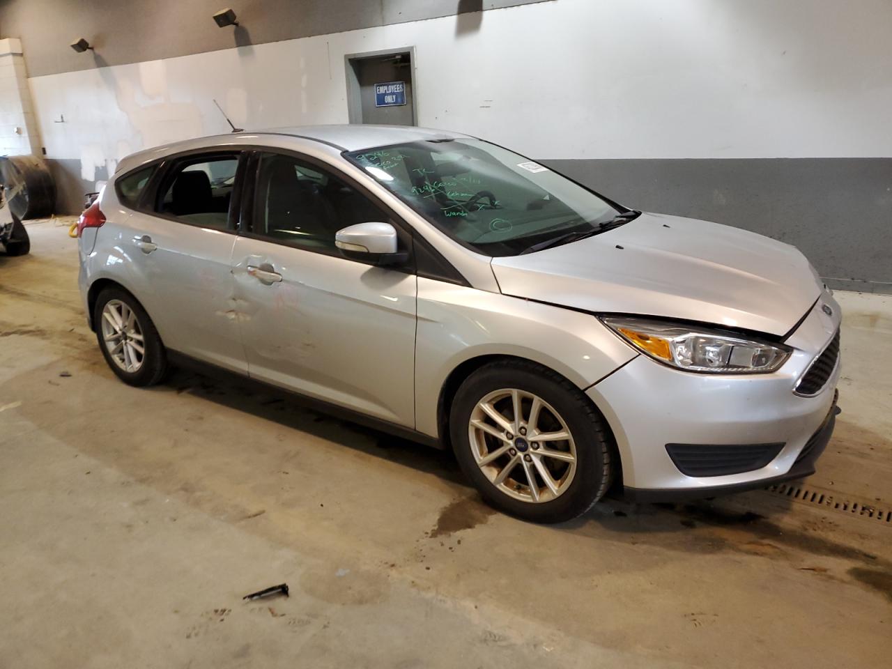 Photo 3 VIN: 1FADP3K29GL313981 - FORD FOCUS 