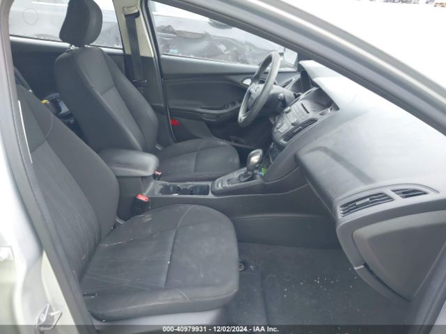 Photo 4 VIN: 1FADP3K29HL216121 - FORD FOCUS 