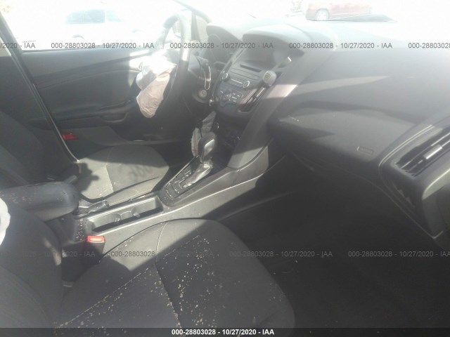 Photo 4 VIN: 1FADP3K29HL330569 - FORD FOCUS 