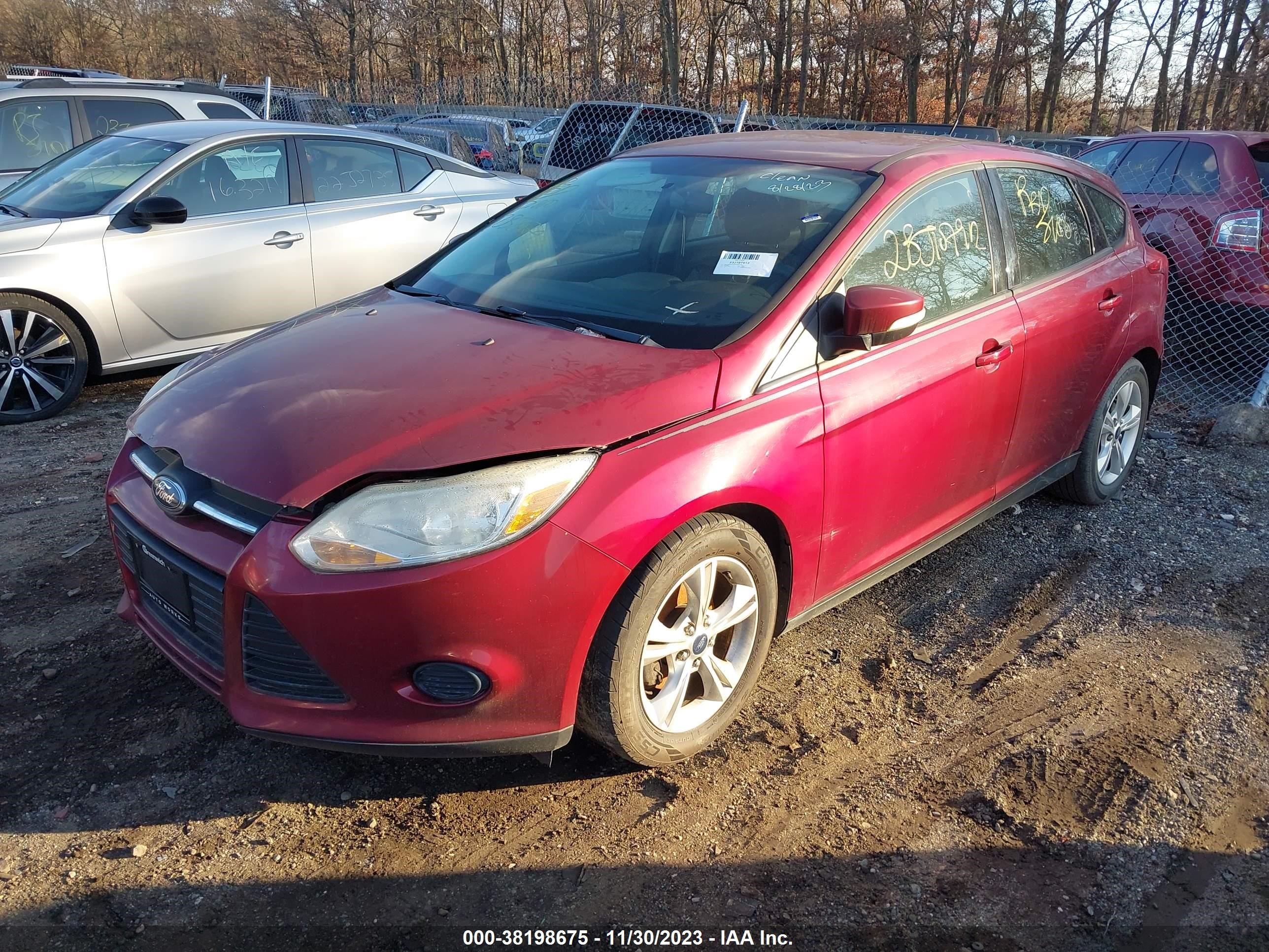 Photo 1 VIN: 1FADP3K2XDL229907 - FORD FOCUS 