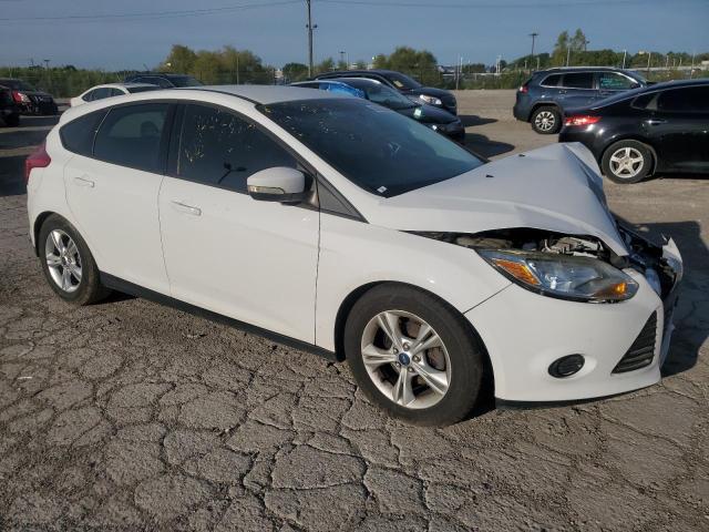 Photo 3 VIN: 1FADP3K2XEL106920 - FORD FOCUS SE 