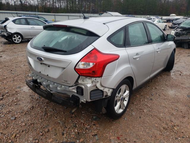 Photo 3 VIN: 1FADP3K2XEL114841 - FORD FOCUS SE 