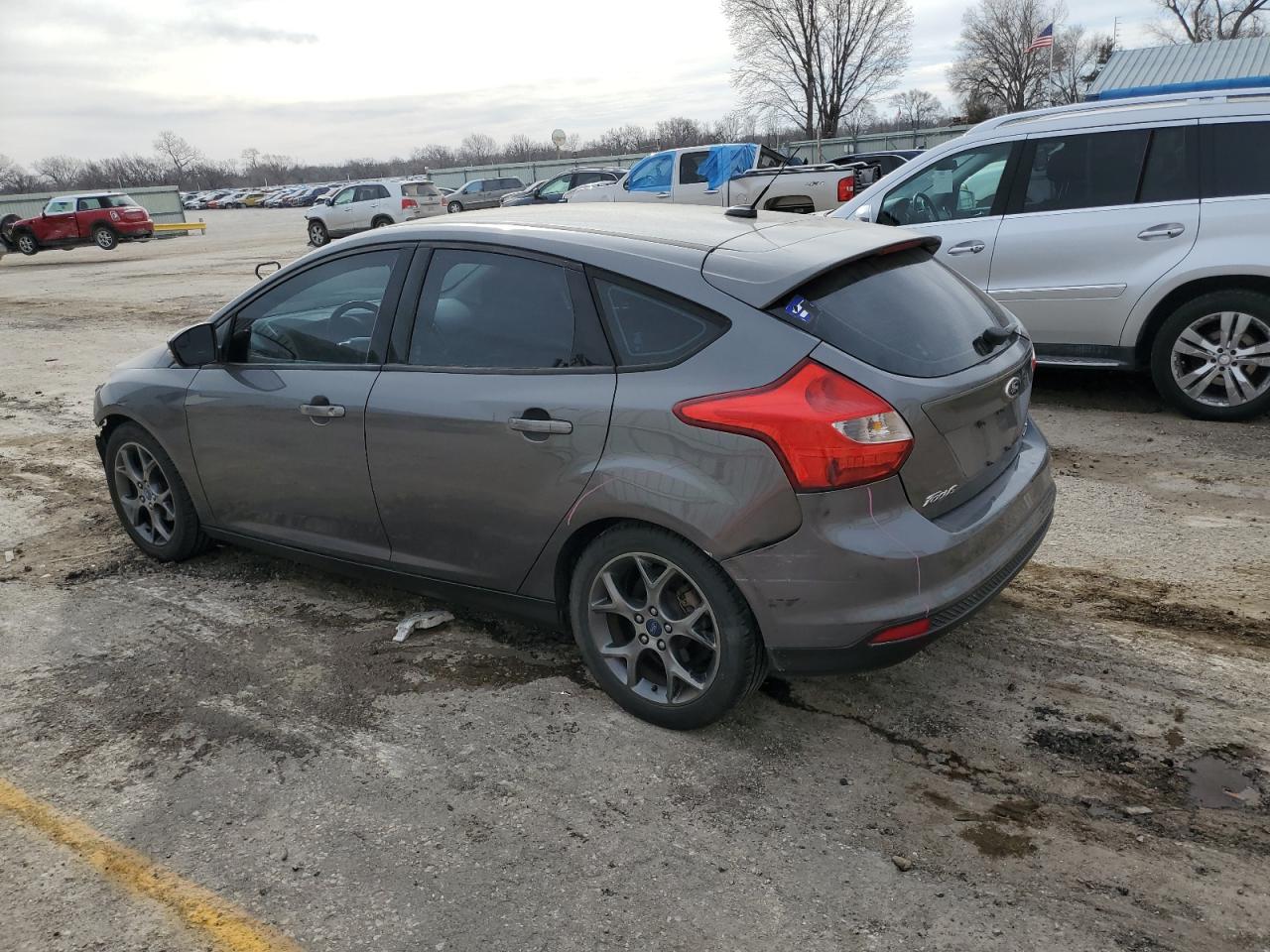 Photo 1 VIN: 1FADP3K2XEL135074 - FORD FOCUS 