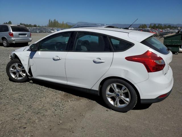 Photo 1 VIN: 1FADP3K2XEL157110 - FORD FOCUS SE 