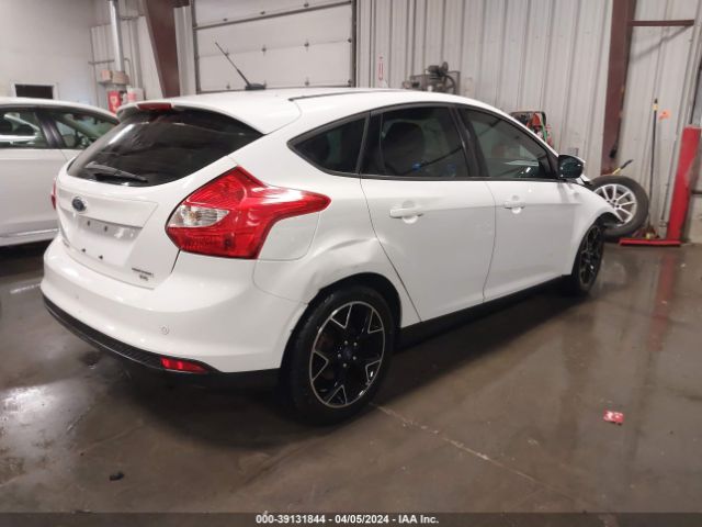 Photo 3 VIN: 1FADP3K2XEL161755 - FORD FOCUS 