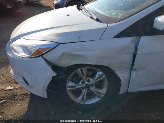 Photo 5 VIN: 1FADP3K2XEL243520 - FORD FOCUS 