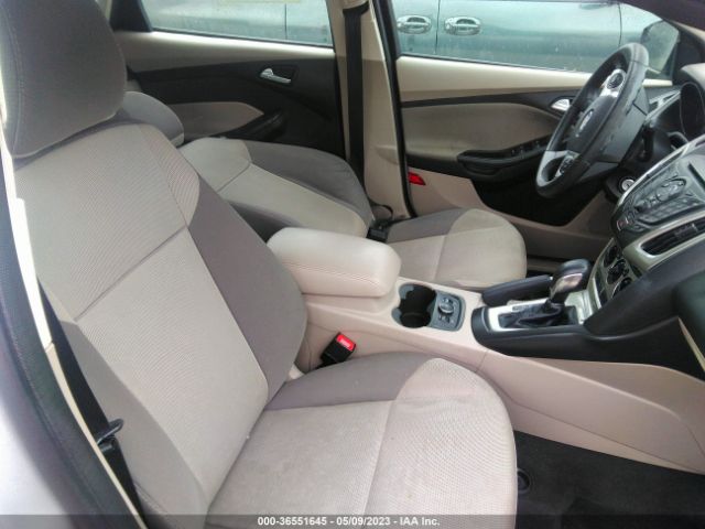 Photo 4 VIN: 1FADP3K2XEL251231 - FORD FOCUS 