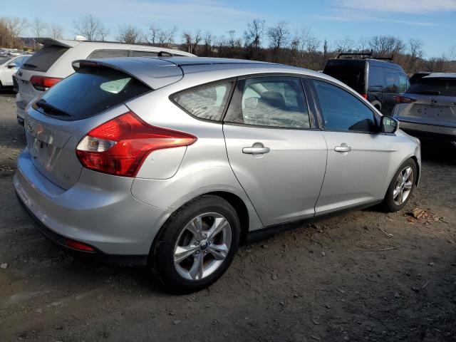 Photo 2 VIN: 1FADP3K2XEL262102 - FORD FOCUS SE 