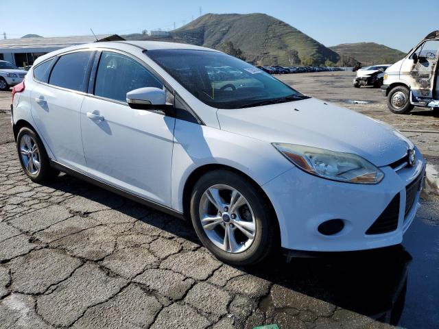 Photo 3 VIN: 1FADP3K2XEL277683 - FORD FOCUS SE 