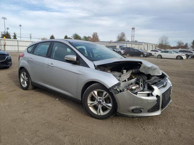 Photo 3 VIN: 1FADP3K2XEL360479 - FORD FOCUS SE 