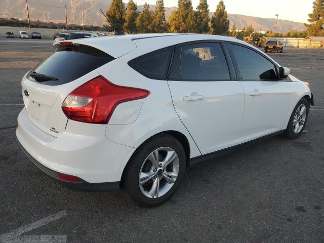 Photo 2 VIN: 1FADP3K2XEL400091 - FORD FOCUS SE 