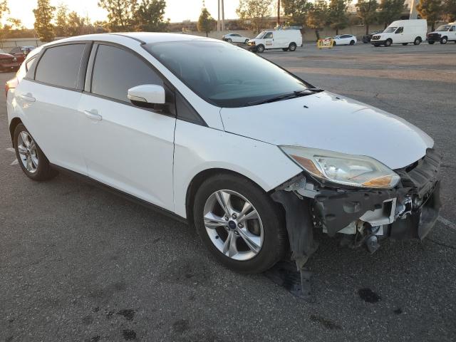 Photo 3 VIN: 1FADP3K2XEL400091 - FORD FOCUS SE 