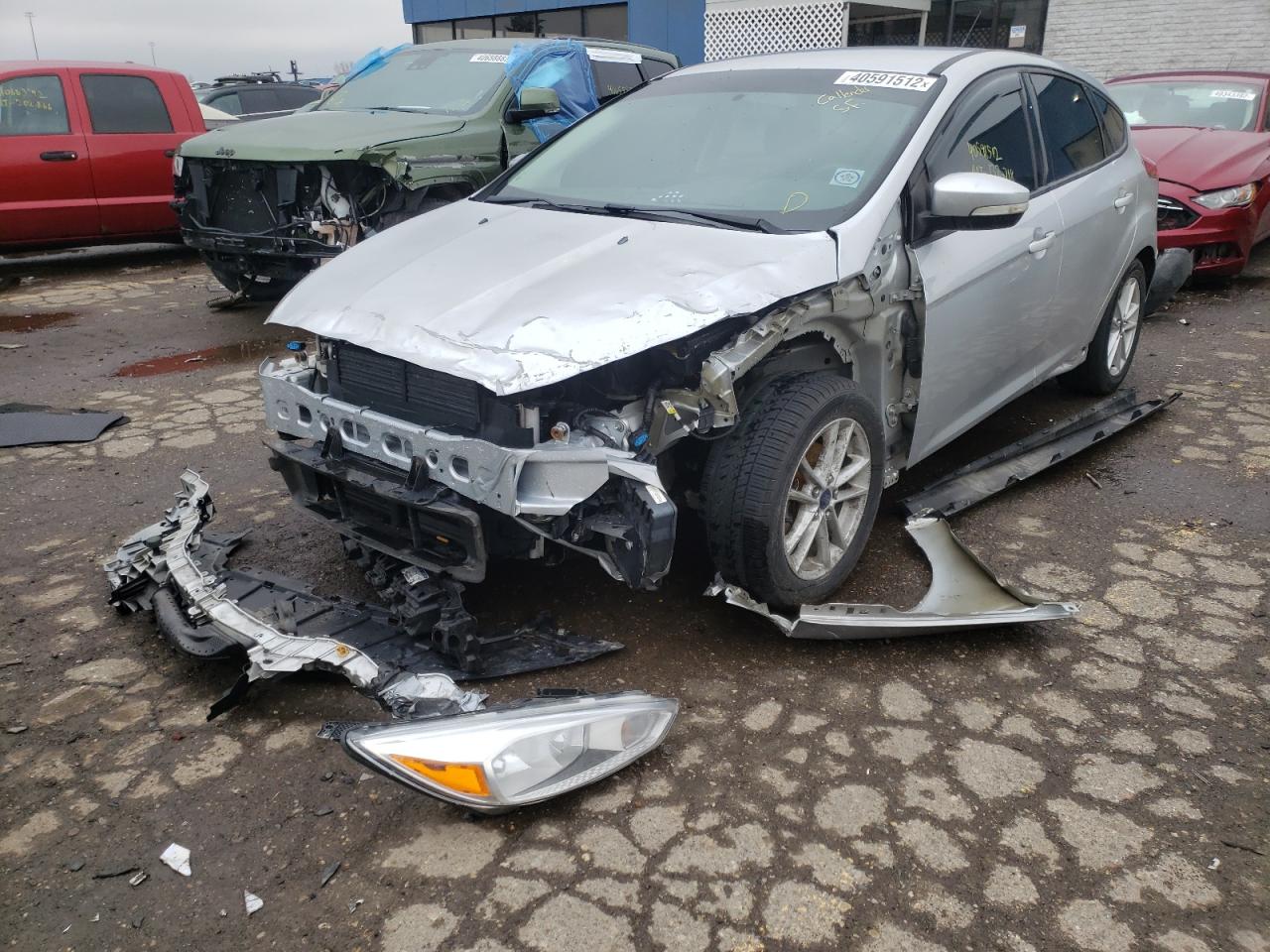 Photo 1 VIN: 1FADP3K2XFL223270 - FORD FOCUS 