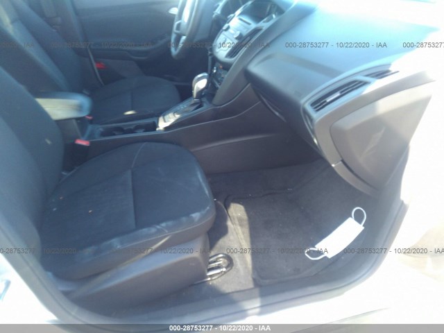 Photo 4 VIN: 1FADP3K2XFL276101 - FORD FOCUS 