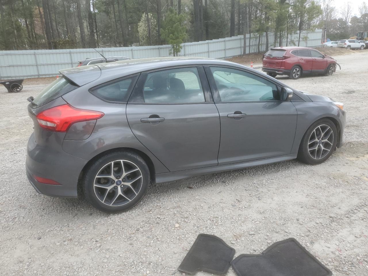 Photo 2 VIN: 1FADP3K2XFL360712 - FORD FOCUS 